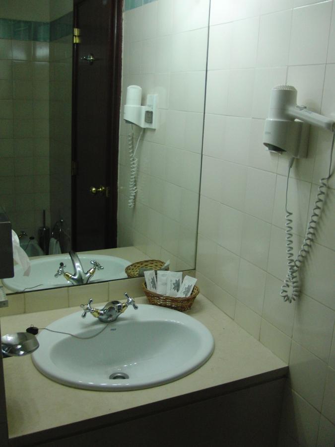 Hotel Каштелу-ди-Види Номер фото